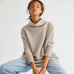 Free People top, women’s size small, green/sage cowl neck